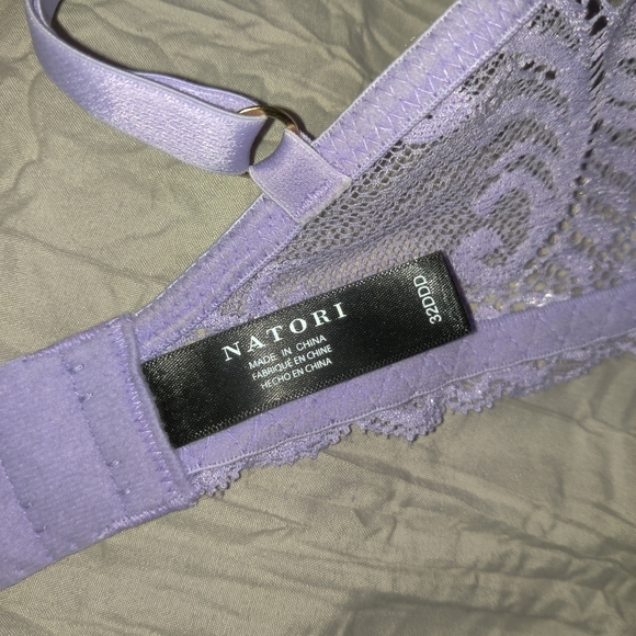 Natori Feathers Bra Style 730023 purple 32DDD/32F - Picture 4 of 5